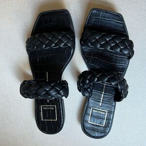 DOLCE VITA INDY FLAT SANDALS/ SIZE 7